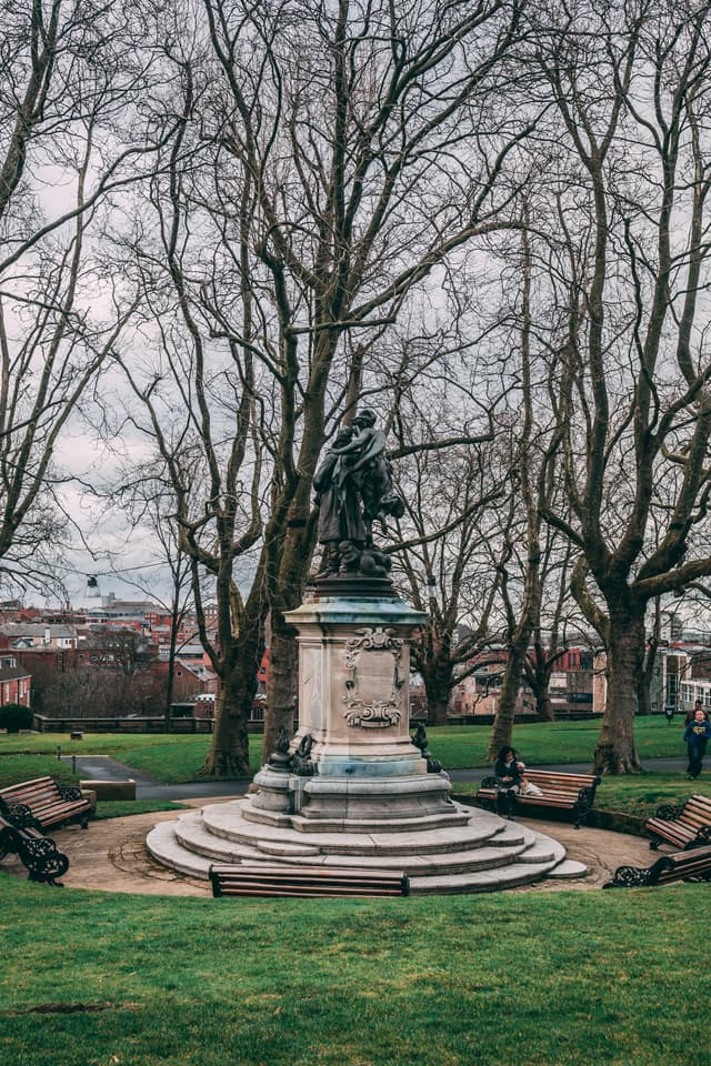 The Robin Hood statue, Nottingham